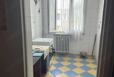 Apartament cu 3 camere semidecomandat în Giurgiului - 8