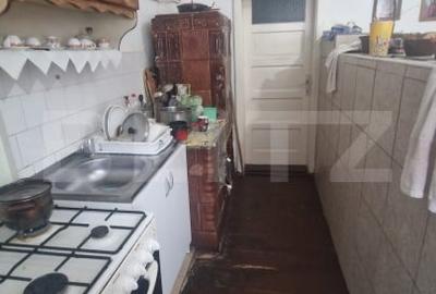 Casa in inima Rasnovului , 5 camere teren 400 mp individuala , intabulata - 2