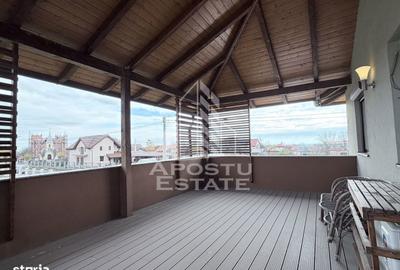 Casă cu 5 camere cu Teren 1210 Mp în Central - 2