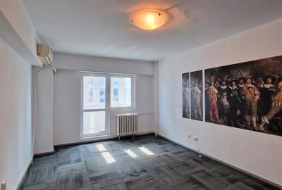 Apartament cu 2 camere semidecomandat în P-ța Victoriei - 6