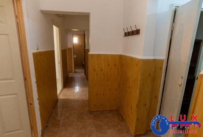 Spațiu comercial, de 66 mp, în Piața Nouă - 2