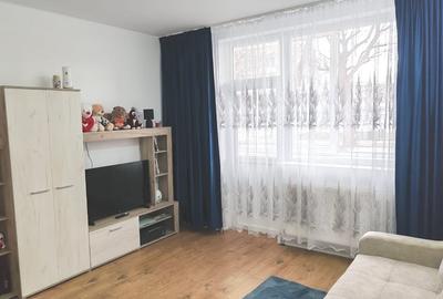 Apartament cu 2 camere decomandat, mobilat în Triaj