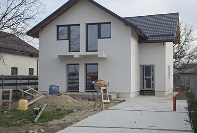 Ocazie in Caciulati! Casa idividuala noua la 15 minute de capitala!