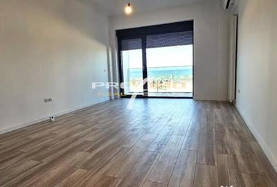 Apartament cu 3 camere decomandat în Mamaia