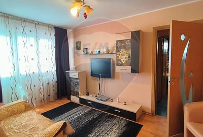 Apartament cu 2 camere de vanzare in zona Micro 39 - 2