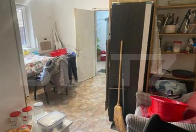 Casă cu 9 camere cu Canalizare în Central - 3