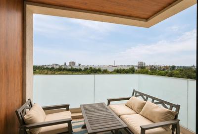 Apartament cu 3 camere semidecomandat, mobilat în Bd. Laminorului - 7