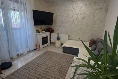 Apartament cu 3 camere semidecomandat în Chiajna - 5