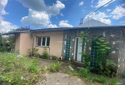 Casă cu 3 camere în Pietrișu - 2