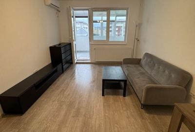 Apartament cu 2 camere decomandat în Sud