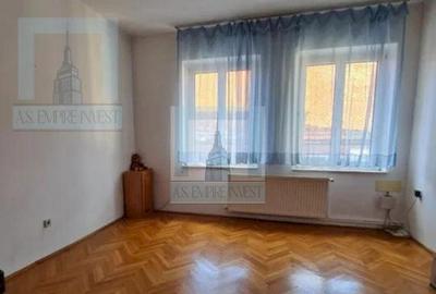 Ap 4 camere decomandat - zona Centrul Istoric - 8