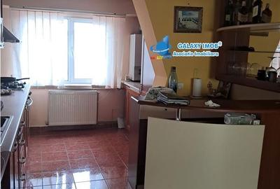 Apartament cu 3 camere decomandat în Banat - 6