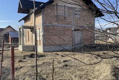 Casa / Vila Zona Tisauti - 1