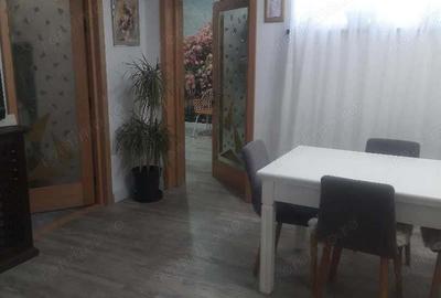 Societate,ofera spre inchiriere spatiu comercial,central,cu acces stradal si posibilitati pt parcare - 3