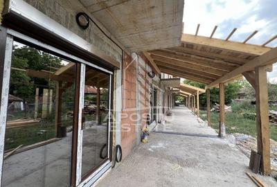 Vila insiruita cu suprafata generoasa aproape de centru orasului - 23