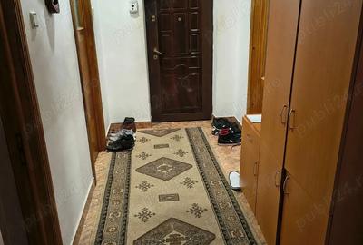 Apartament cu 4 camere decomandat în Central - 3