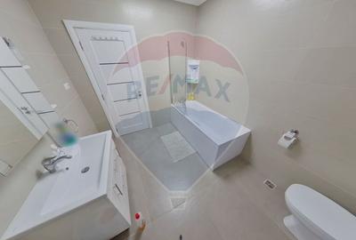 Casă individuală cu 6 camere cu Teren 1359 Mp în Est - 12