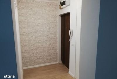 Apartament cu 2 camere semidecomandat, mobilat în Tomis I - 6