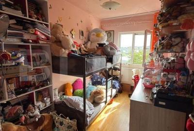 Apartament cu 3 camere decomandat în Malu Roșu - 2