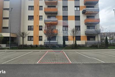Apartament cu 3 camere decomandat, mobilat în Tractorul - 10