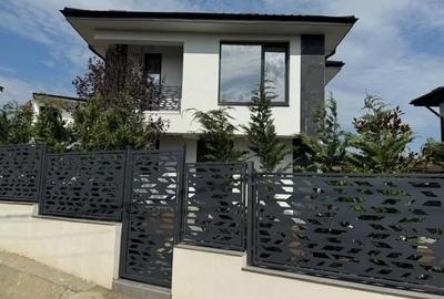 Casă individuală cu 4 camere cu Canalizare în Vișani - 1