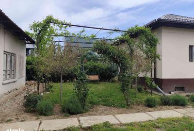 Casă cu 2 camere cu Teren 542 Mp în Șimnicu de Sus - 1