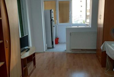 Garsonieră decomandată în Casa Cărții - 3