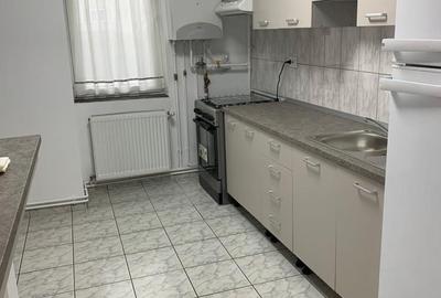 Apartament cu 3 camere decomandat, mobilat în Central - 10