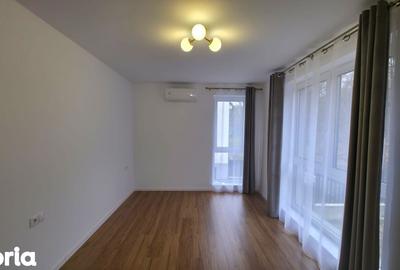 Casă cu 5 camere cu Canalizare în Iris