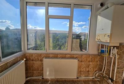 Apartament cu 3 camere decomandat în Galata