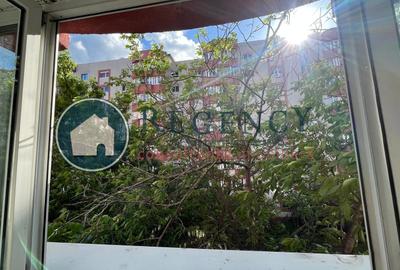 Apartament cu 3 camere decomandat, mobilat în 13 Septembrie - 15