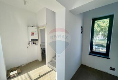 Casa / Vila cu 4 camere de vanzare in zona Nord - 13