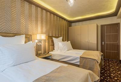 Apartament cu 4 camere decomandat, mobilat în Tractorul - 8