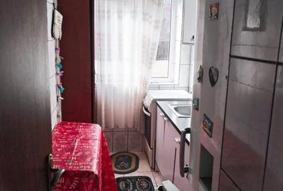 Apartament cu 2 camere semidecomandat, mobilat în Berceni - 6