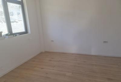 Casă cu 3 camere cu Canalizare în Sud - 4