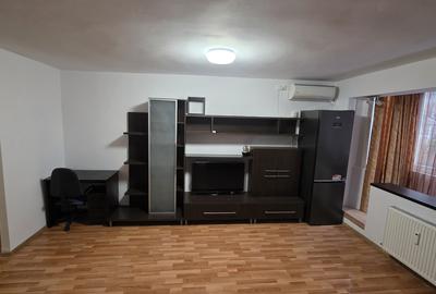 Lujerului, Militari - 3