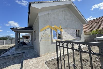 Casă individuală cu 4 camere cu Canalizare în Utvin - 7