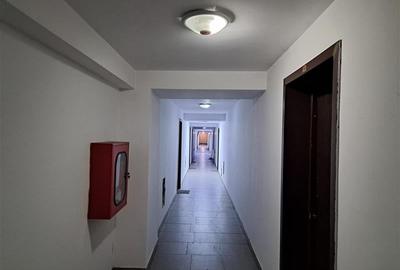 Cladire avand destinatia de hala si birouri cu P+M+3E! - 2