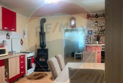 Casă cu 2 camere cu Teren 2008 Mp în Retiș - 8