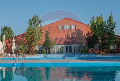 Spațiu comercial, de 2,500 mp, în Central - 7