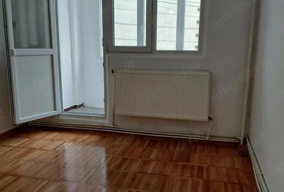 Apartament cu 2 camere decomandat în Port - 14
