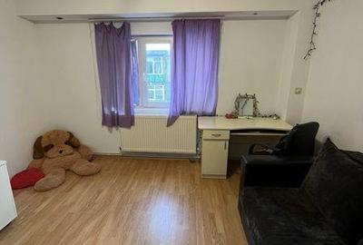 Apartament cu 3 camere decomandat în Central - 4