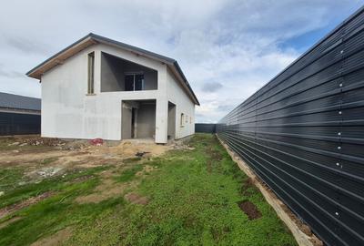 Vila de vanzare in Balotesti,vecinatate lac - 9