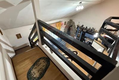 Casă / Vilă cu 5 camere - 7