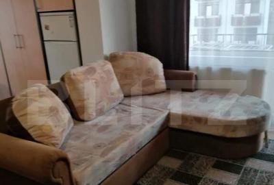 Apartament spatios de vanzare, 5 camere, 93 mp, zona Hotel D - 1