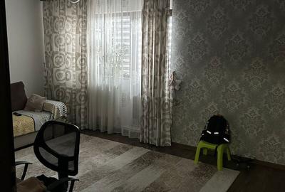 Apartament cu 3 camere decomandat în Tineretului - 1