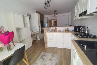 Apartament cu 4 camere decomandat, mobilat în Burdujeni - 3