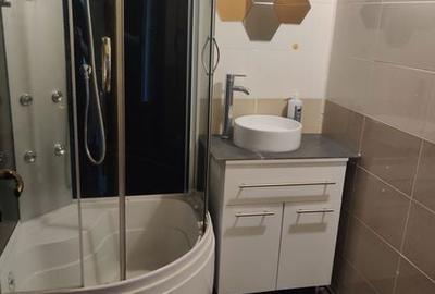 Apartament cu 3 camere decomandat în Micro 2 - 8