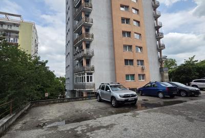 Apartament cu 3 camere decomandat în Gheorgheni