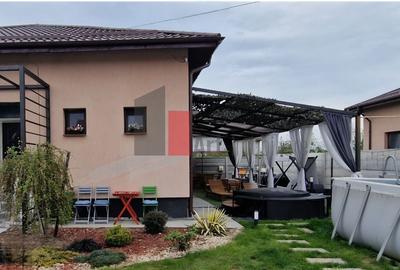 Casă individuală cu 3 camere cu Canalizare în Central - 4